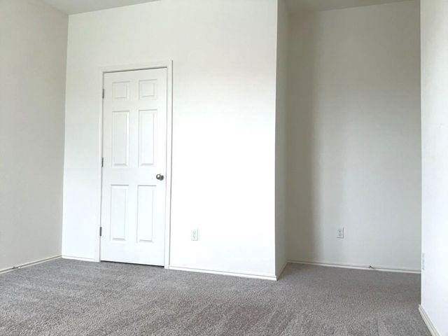 2305 Twisted Willow LN, Leander, TX 78641