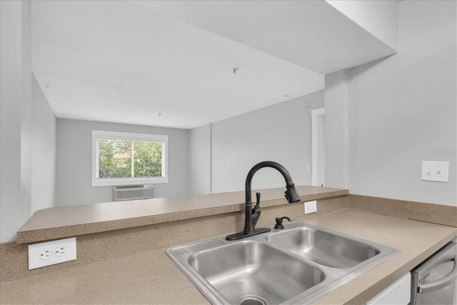 406 W CEDAR STREET 403, Tampa, FL 33606
