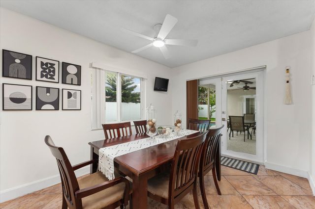 6515 SW 8th Place, North Lauderdale, FL 33068