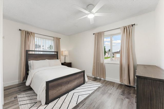 6515 SW 8th Place, North Lauderdale, FL 33068