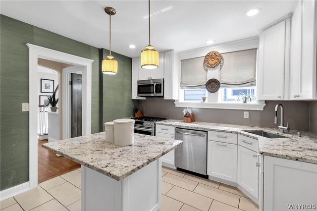 28 Bissell Drive, Amherst, NY 14226
