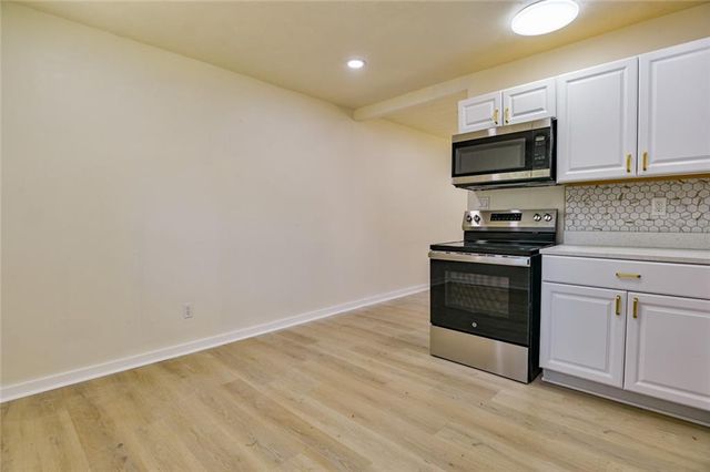 53 Darwin Drive, Jonesboro, GA 30238