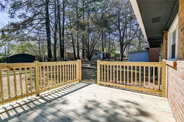 53 Darwin Drive, Jonesboro, GA 30238