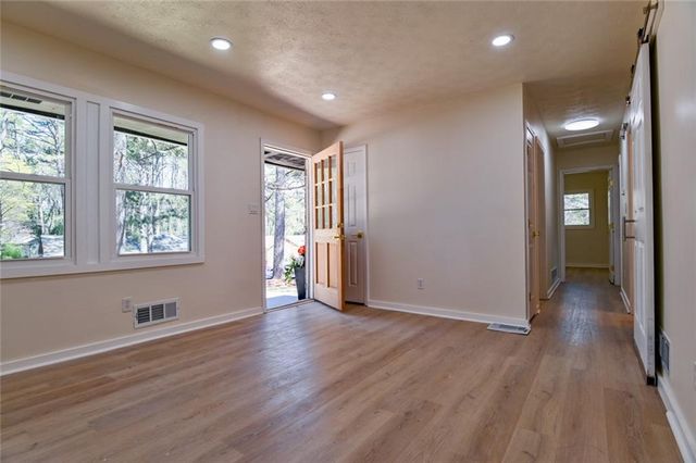 53 Darwin Drive, Jonesboro, GA 30238