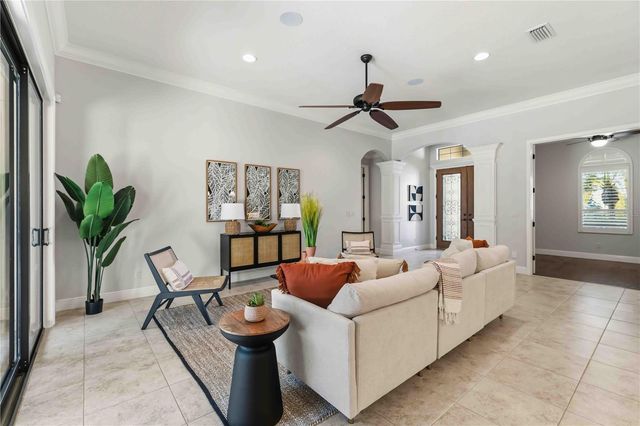 15403 LEVEN LINKS PLACE, Lakewood Ranch, FL 34202