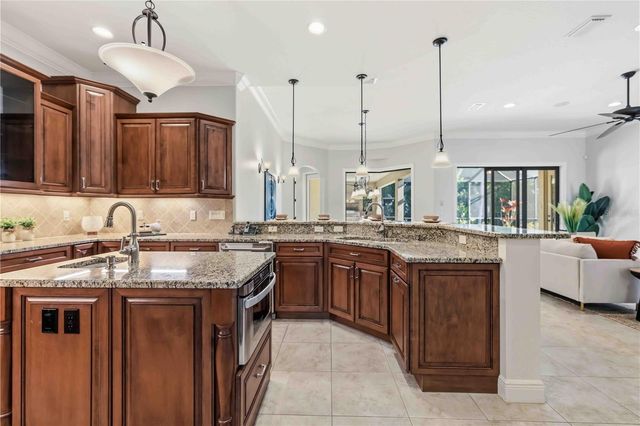 15403 LEVEN LINKS PLACE, Lakewood Ranch, FL 34202