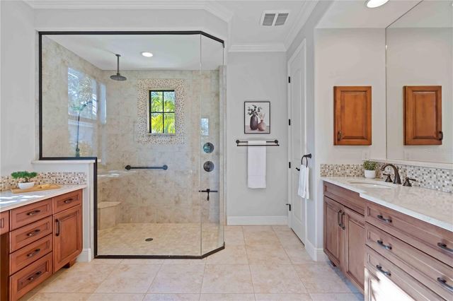 15403 LEVEN LINKS PLACE, Lakewood Ranch, FL 34202