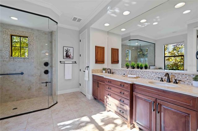 15403 LEVEN LINKS PLACE, Lakewood Ranch, FL 34202