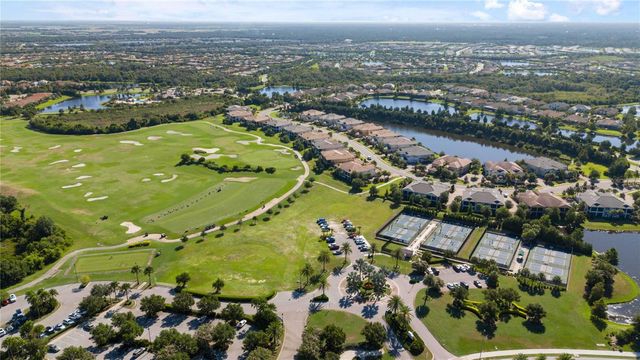 15403 LEVEN LINKS PLACE, Lakewood Ranch, FL 34202