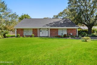 1710 Bates Street, Pascagoula, MS 39581