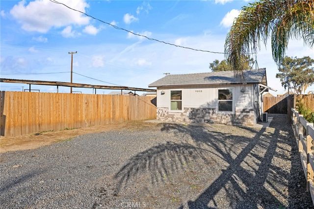 9893 Vista Avenue, Hanford, CA 93230