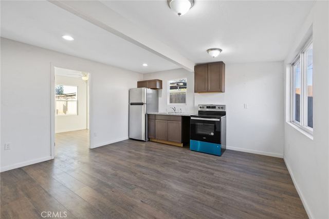 9893 Vista Avenue, Hanford, CA 93230