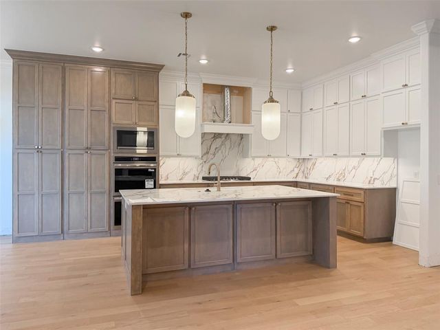 3349 Bourgogne Street, Edmond, OK 73034