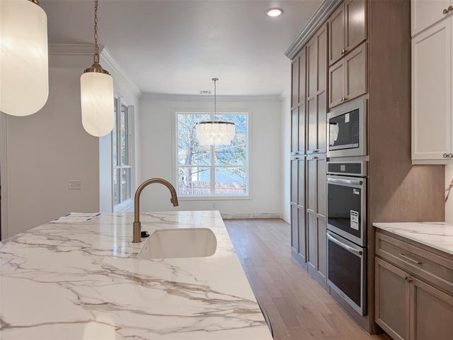 3349 Bourgogne Street, Edmond, OK 73034