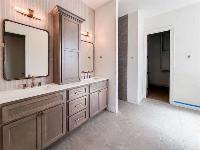 3349 Bourgogne Street, Edmond, OK 73034