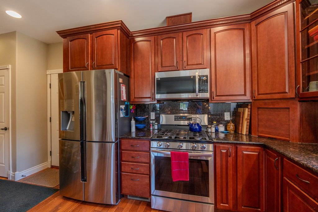 Image 14 of property listing at 2587 Overlook Boulevard, Helena, MT 59601