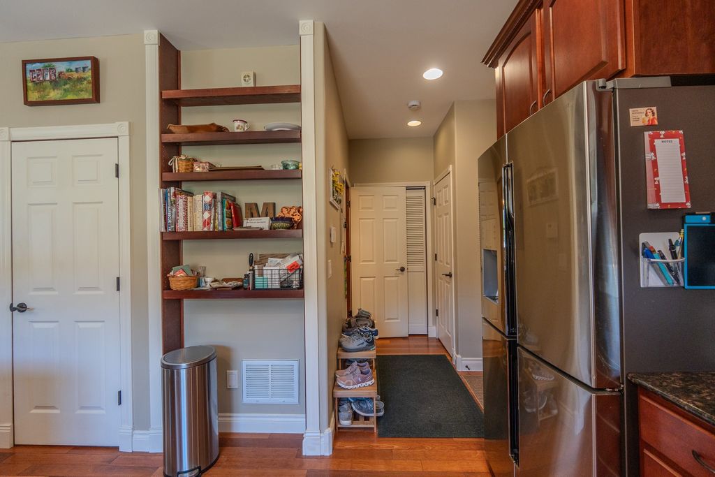 Image 15 of property listing at 2587 Overlook Boulevard, Helena, MT 59601