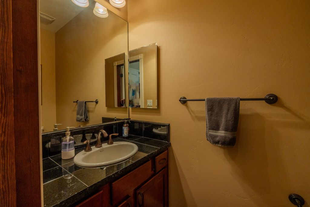 Image 16 of property listing at 2587 Overlook Boulevard, Helena, MT 59601