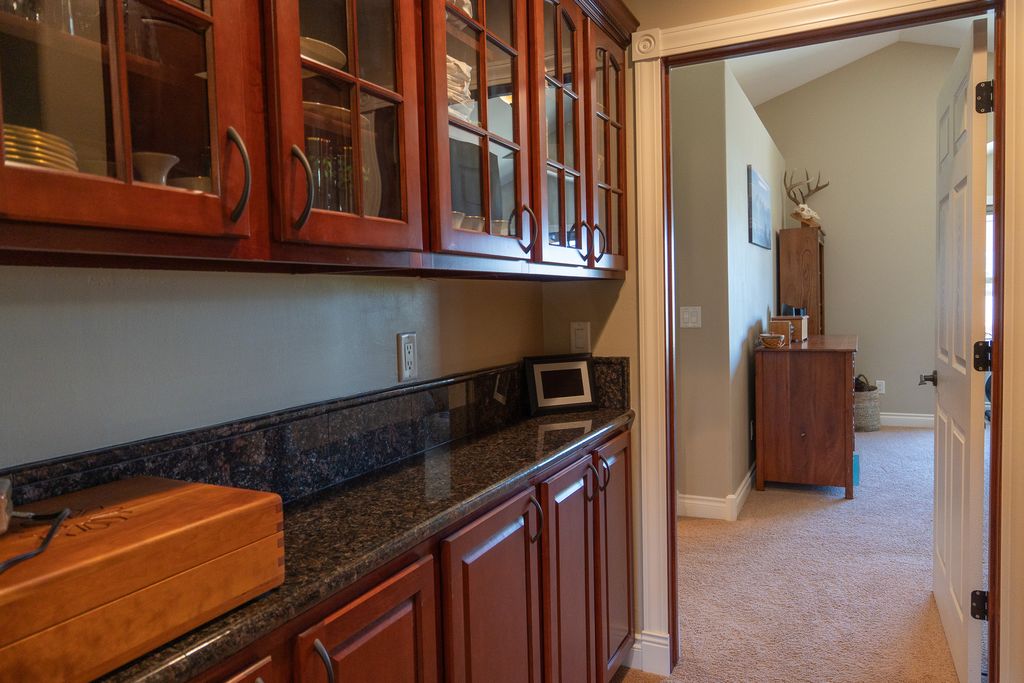 Image 19 of property listing at 2587 Overlook Boulevard, Helena, MT 59601