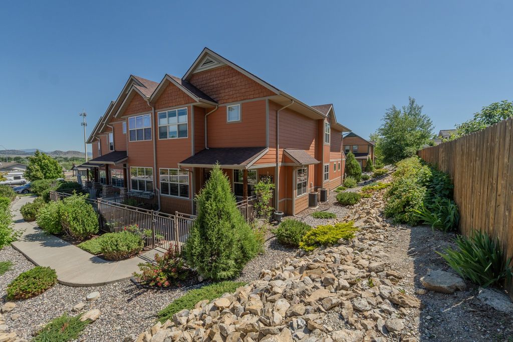 Image 2 of property listing at 2587 Overlook Boulevard, Helena, MT 59601