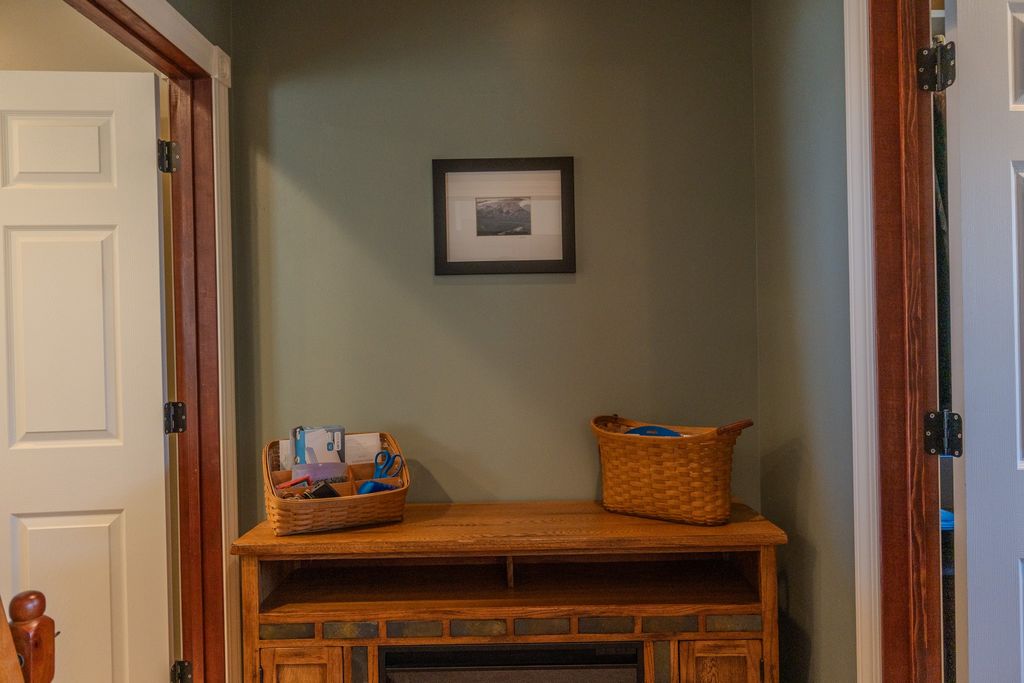 Image 24 of property listing at 2587 Overlook Boulevard, Helena, MT 59601