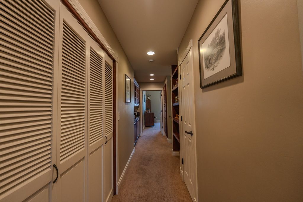 Image 33 of property listing at 2587 Overlook Boulevard, Helena, MT 59601