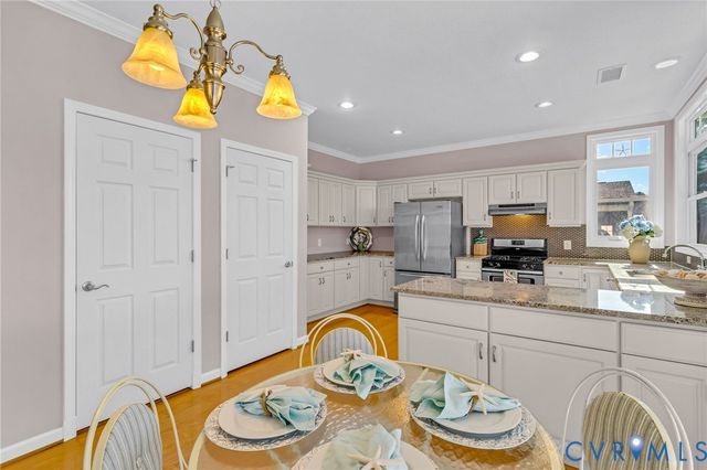 167 Headley Ln, Warsaw, VA 22572