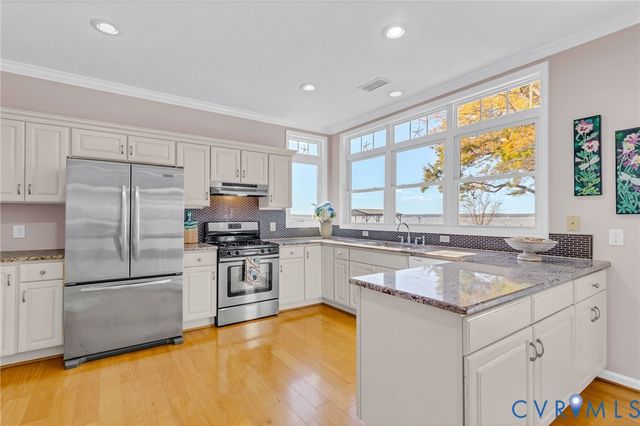 167 Headley Ln, Warsaw, VA 22572