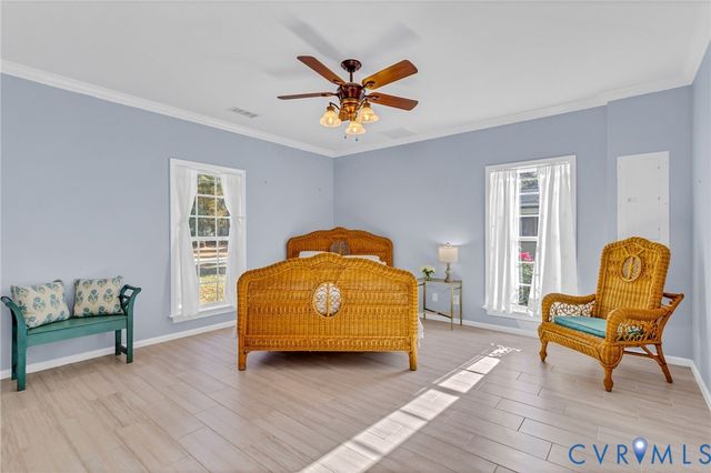 167 Headley Ln, Warsaw, VA 22572