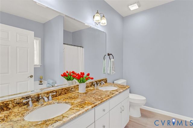 167 Headley Ln, Warsaw, VA 22572