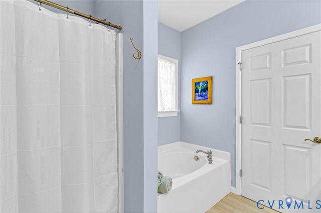 167 Headley Ln, Warsaw, VA 22572