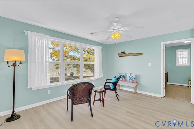 167 Headley Ln, Warsaw, VA 22572