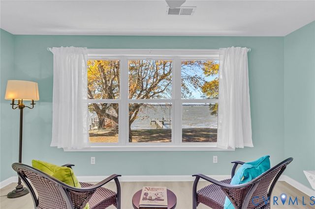 167 Headley Ln, Warsaw, VA 22572