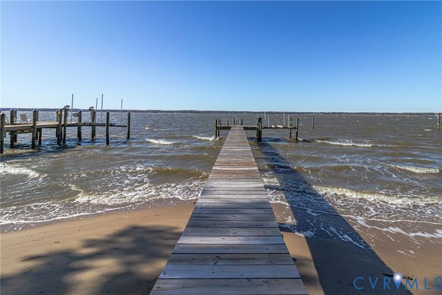 167 Headley Ln, Warsaw, VA 22572