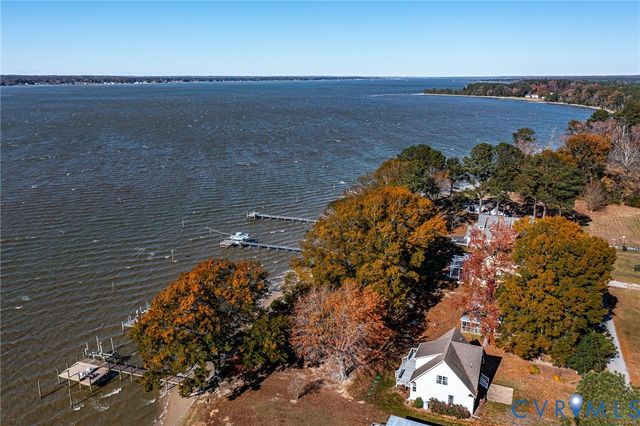 167 Headley Ln, Warsaw, VA 22572