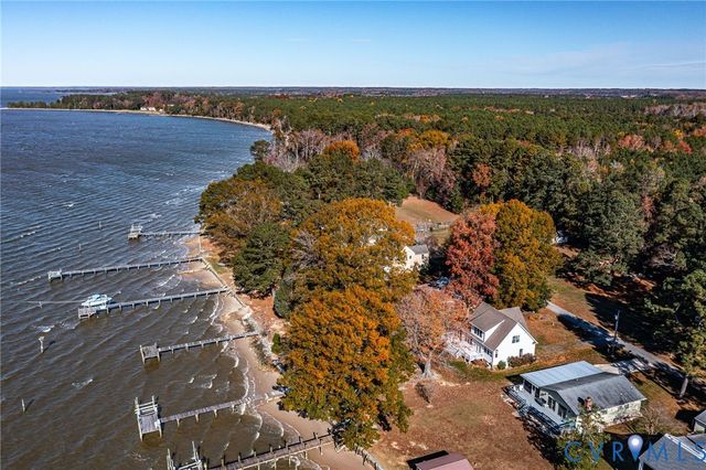 167 Headley Ln, Warsaw, VA 22572