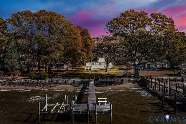 167 Headley Ln, Warsaw, VA 22572