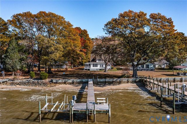 167 Headley Ln, Warsaw, VA 22572