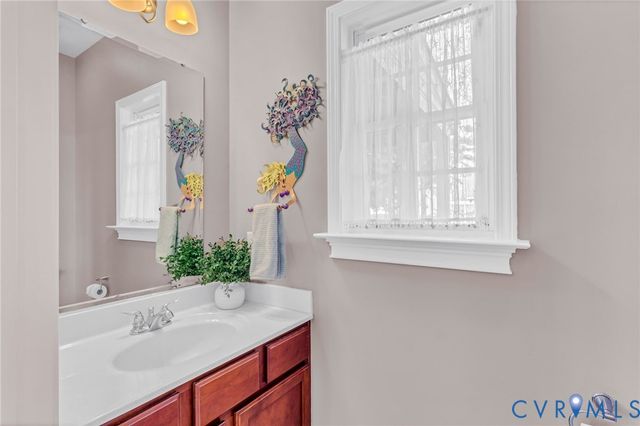 167 Headley Ln, Warsaw, VA 22572