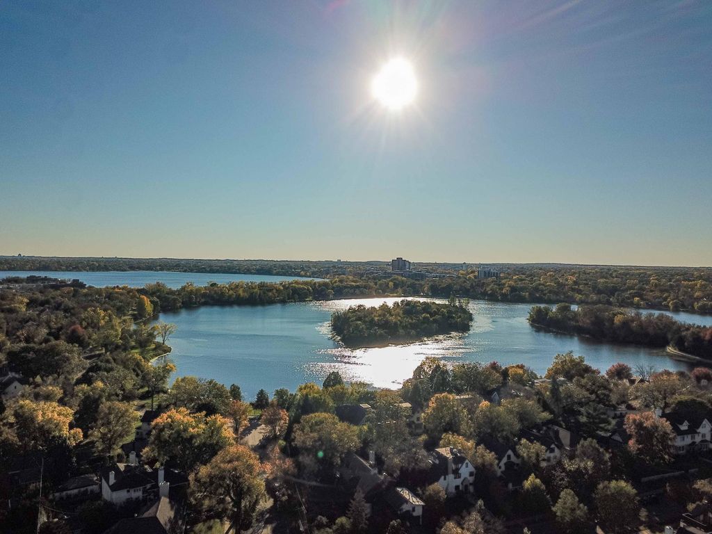 2503 Irving Avenue S, Minneapolis, MN 55405 — photo 3