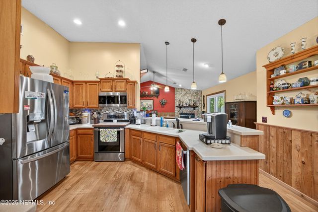 13210 JOEANDY Road N, Jacksonville, FL 32225