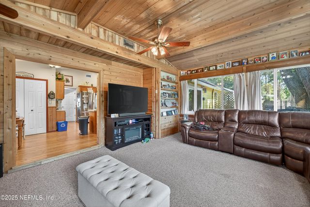 13210 JOEANDY Road N, Jacksonville, FL 32225