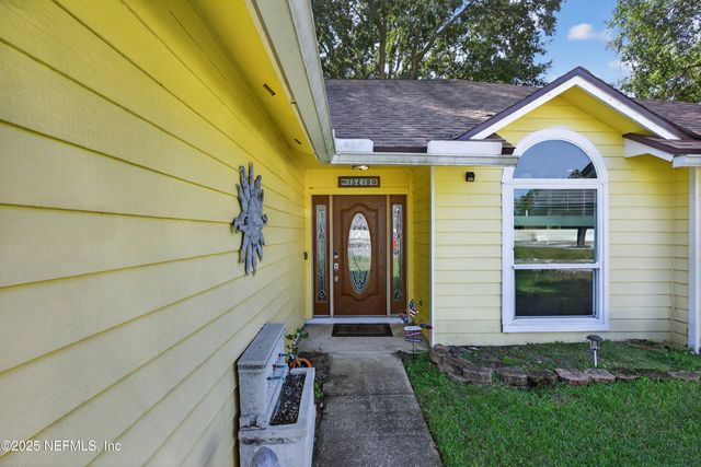13210 JOEANDY Road N, Jacksonville, FL 32225