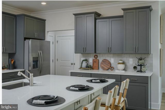 10095 SHENANDOAH LN, White Plains, MD 20695