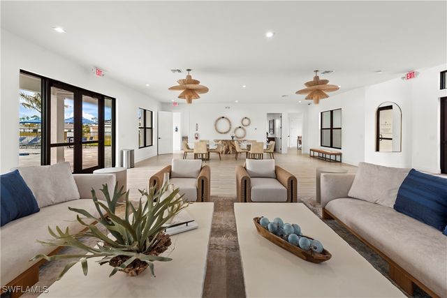 10906 Preachers Cove LN, Fort Myers, FL 33913