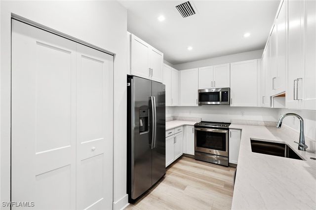 10906 Preachers Cove LN, Fort Myers, FL 33913