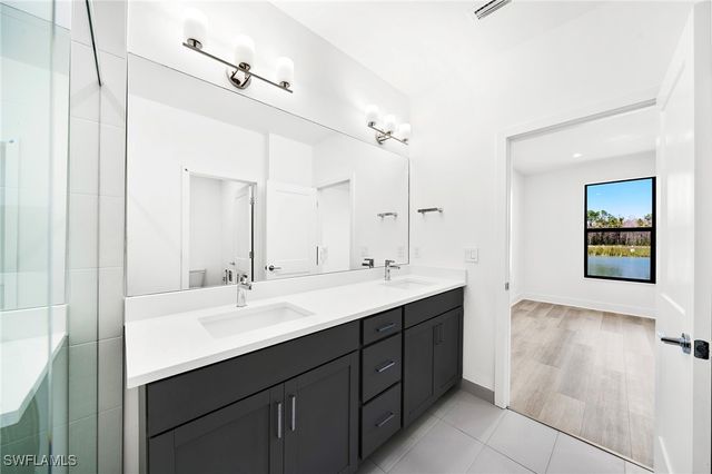 10906 Preachers Cove LN, Fort Myers, FL 33913