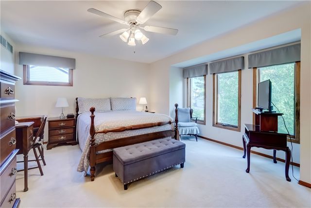 144 Wood Run, Greece, NY 14612