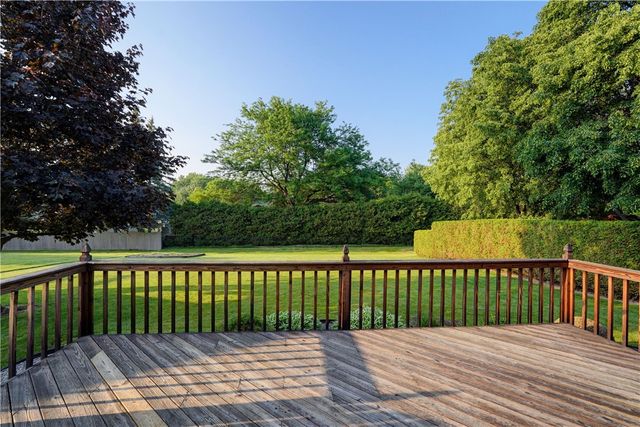 144 Wood Run, Greece, NY 14612