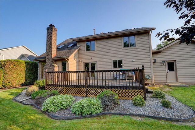 144 Wood Run, Greece, NY 14612